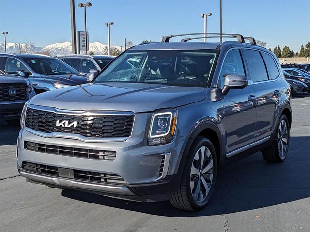 Photo of 2022 Everlasting Silver Kia Telluride