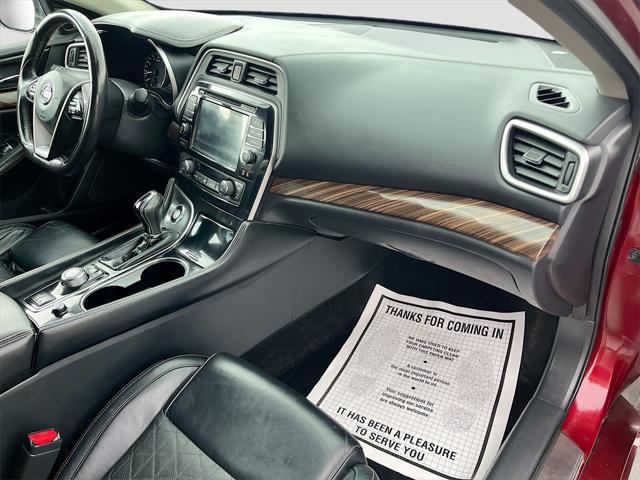 Photo of 2017 Coulis Red Nissan Maxima
