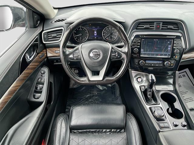 Photo of 2017 Coulis Red Nissan Maxima