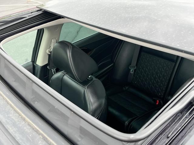 Photo of 2017 Coulis Red Nissan Maxima