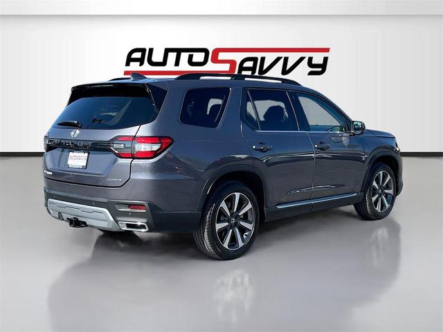Photo of 2025 Charcoal Honda Pilot