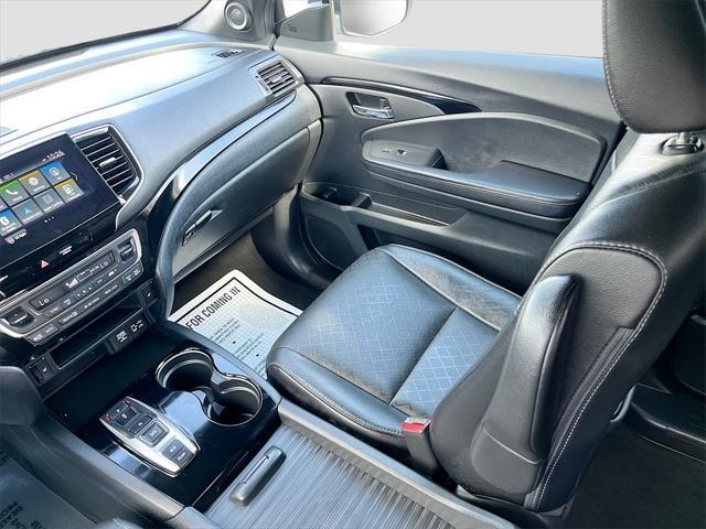 Photo of 2021 Lunar Silver Metallic Honda Passport