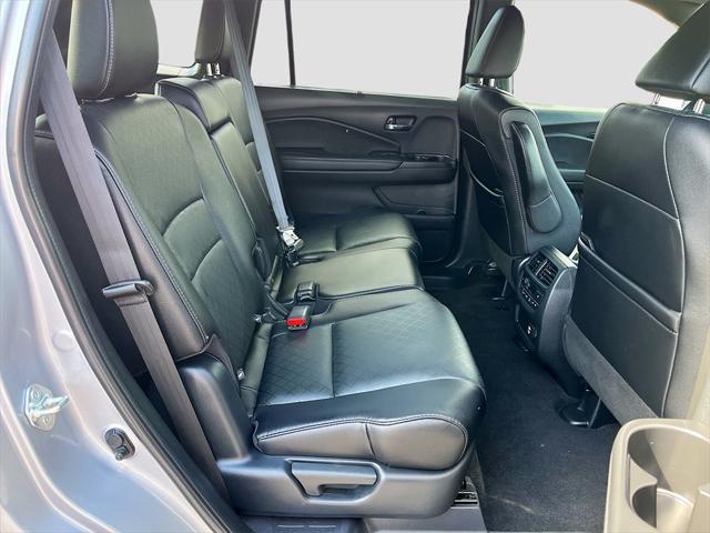 Photo of 2021 Lunar Silver Metallic Honda Passport