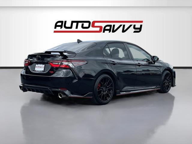 Photo of 2023 Midnight Black Metallic Toyota Camry