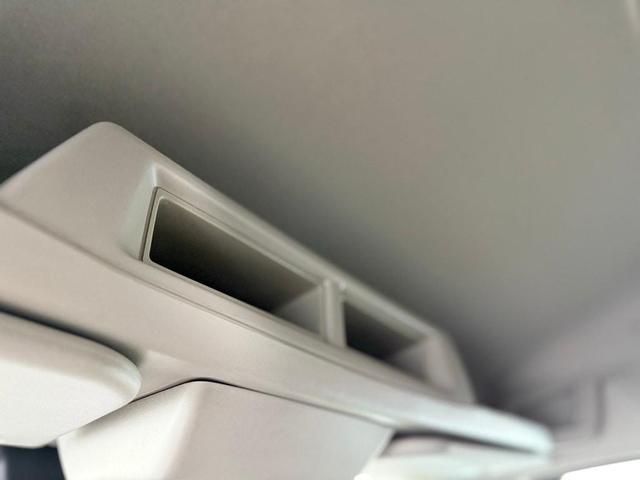 Photo of 2020 Oxford White Ford Transit-250