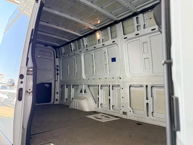 Photo of 2022 White Mercedes-Benz Sprinter 2500