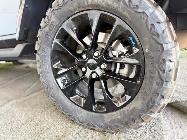 Photo of 2022 Granite Crystal Jeep Wrangler Unlimited 4xe