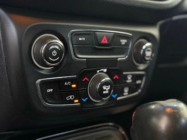 Photo of 2020 Silver Jeep Compass