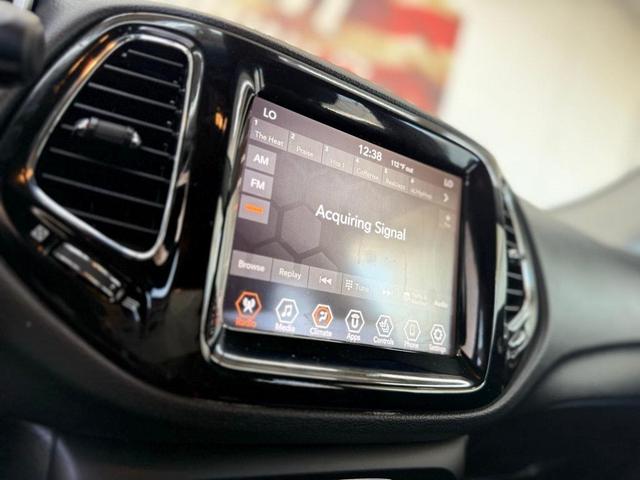 Photo of 2020 Silver Jeep Compass