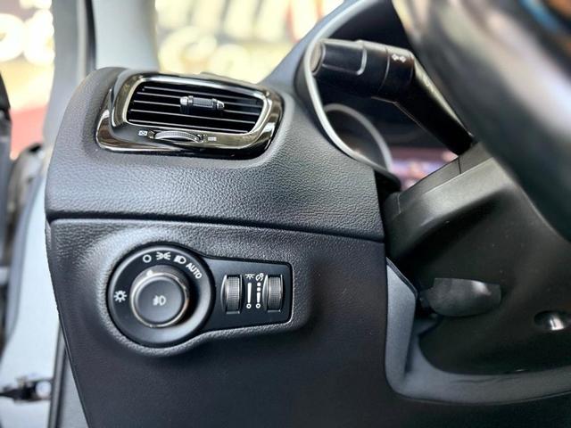Photo of 2020 Silver Jeep Compass