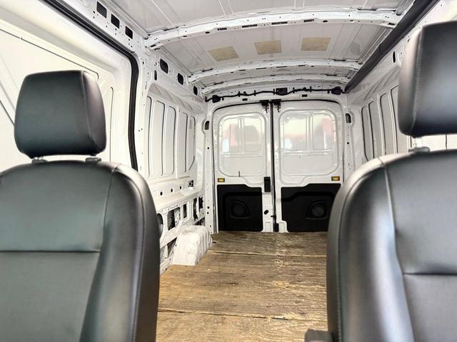 Photo of 2023 Oxford White Ford Transit-350