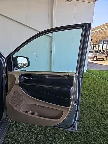 Photo of 2014 Silver Dodge Grand Caravan