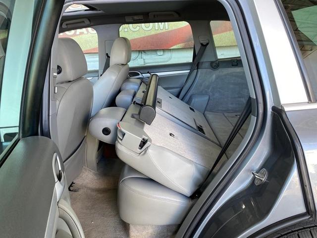 Photo of 2004 Titanium Porsche Cayenne