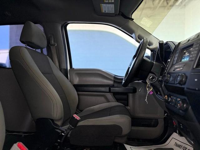 Photo of 2017 Oxford White Ford F-150