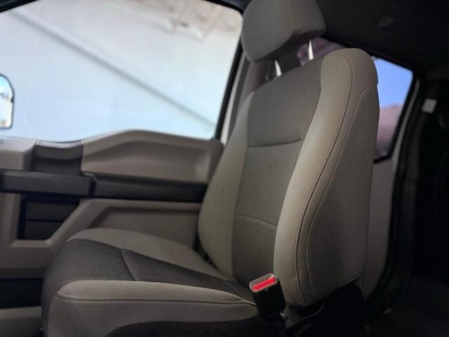 Photo of 2017 Oxford White Ford F-150