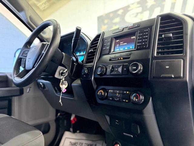 Photo of 2017 Oxford White Ford F-150
