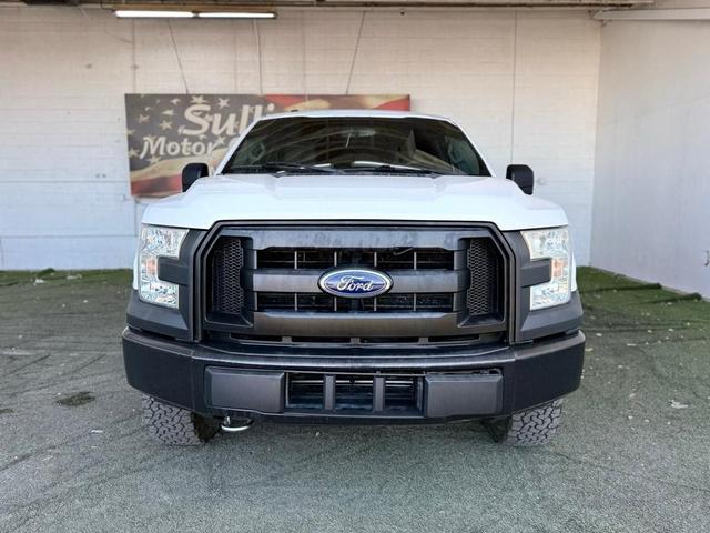Photo of 2017 Oxford White Ford F-150