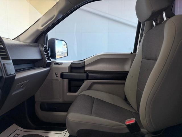 Photo of 2017 Oxford White Ford F-150