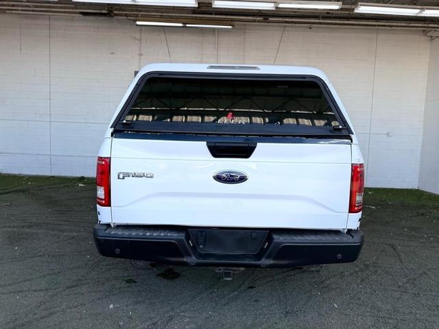 Photo of 2017 Oxford White Ford F-150