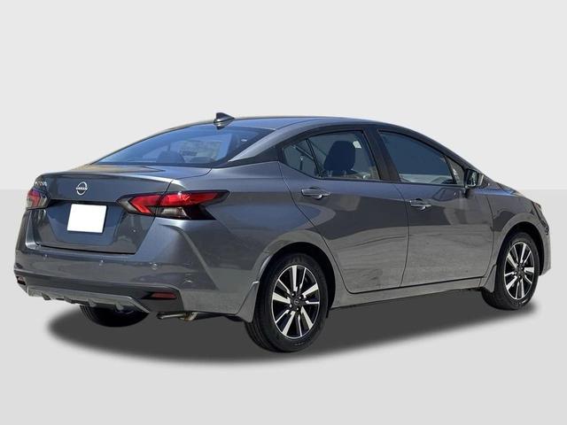 Photo of 2025 Gun Metallic Nissan Versa