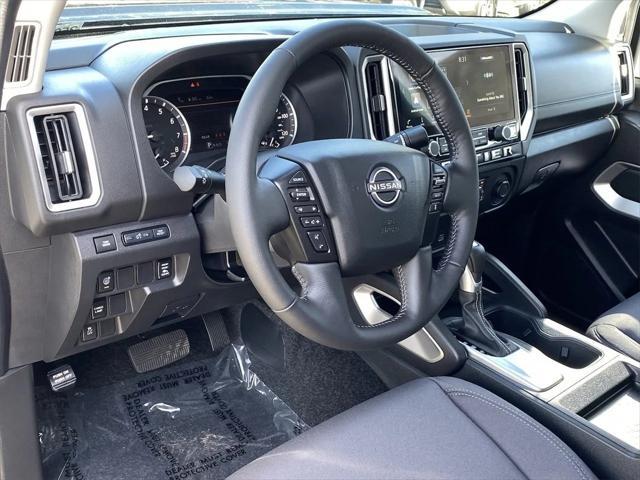 Photo of 2025 Super Black Nissan Frontier