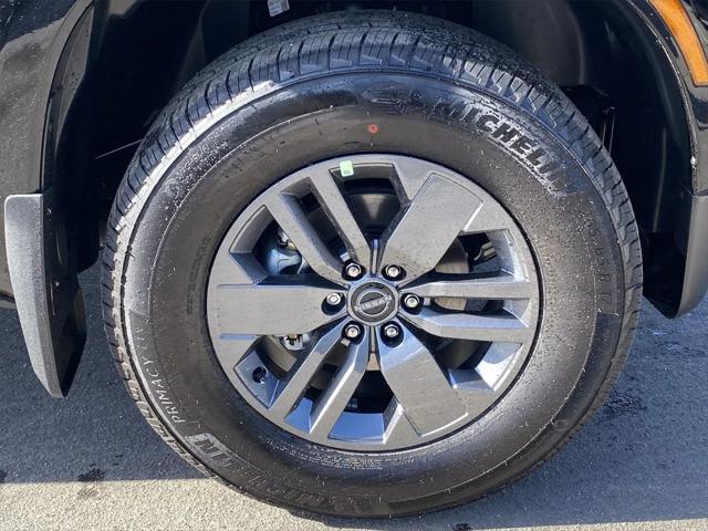Photo of 2025 Super Black Nissan Frontier
