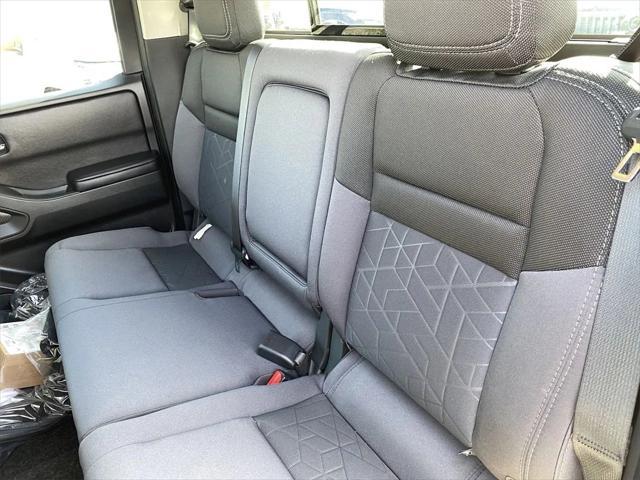 Photo of 2025 Super Black Nissan Frontier