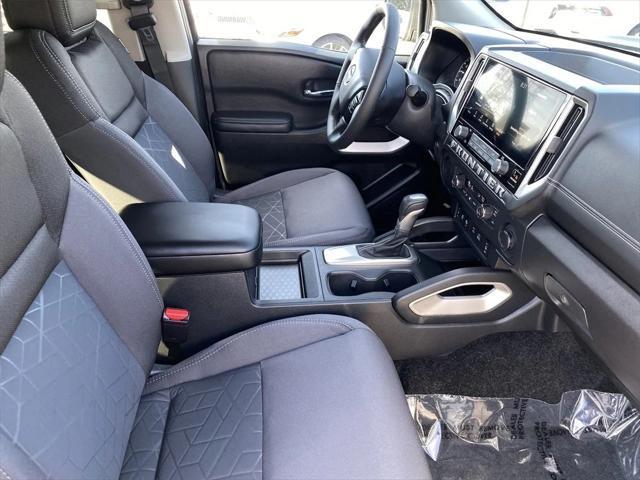 Photo of 2025 Super Black Nissan Frontier