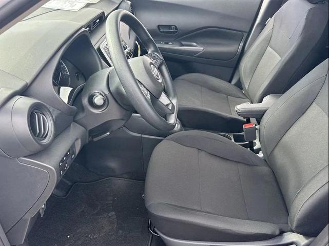 Photo of 2025 KAD Gun Metall Nissan Kicks