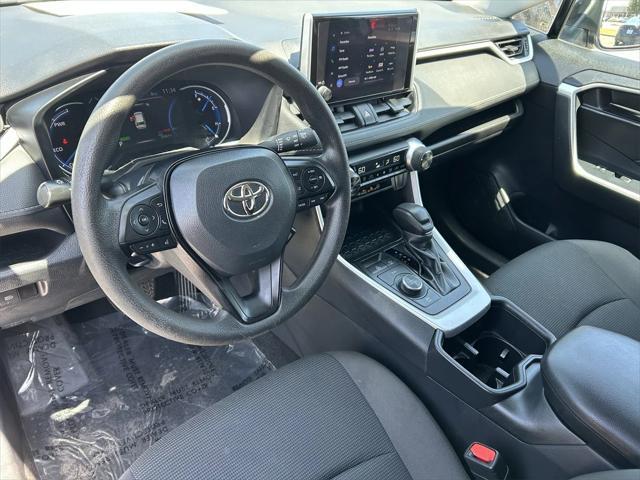 Photo of 2023 Silver Sky Toyota RAV4 Hybrid