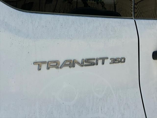 Photo of 2016 Oxford White Ford Transit-350