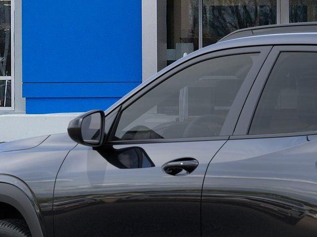 Photo of 2026 Exterior, Black Meet Kettle Met-3 (506B) / Black M Eet Kettle Me Chevrolet Trax