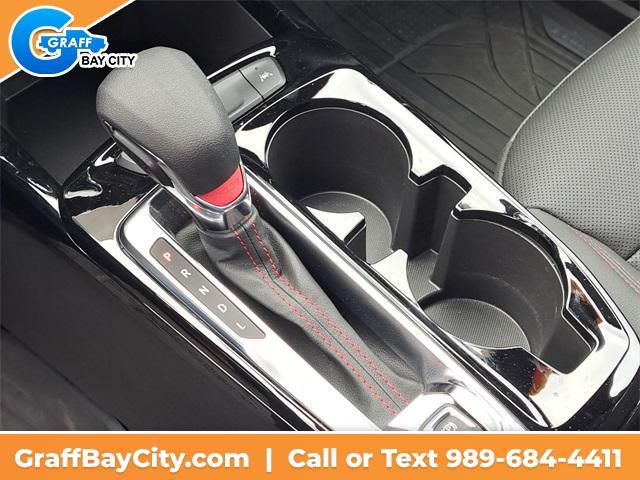 Photo of 2025 Summit White Chevrolet Trax