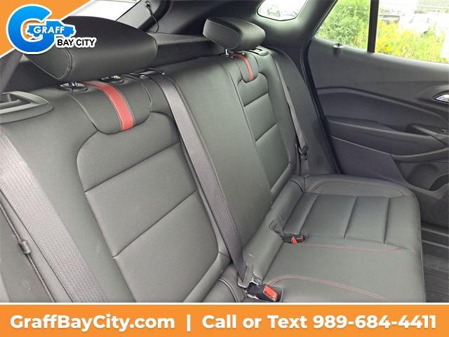Photo of 2025 Summit White Chevrolet Trax