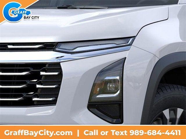 Photo of 2026 Summit White Chevrolet Equinox