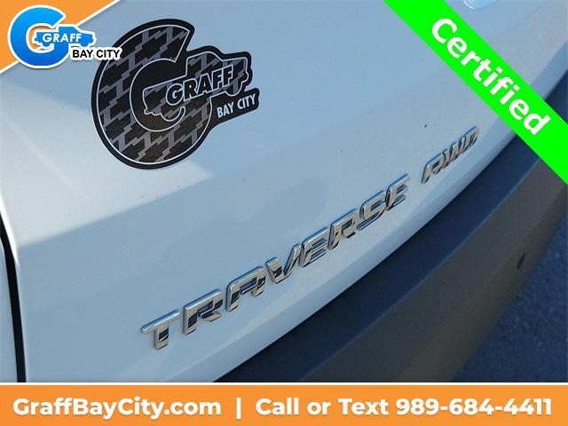 Photo of 2023 Summit White Chevrolet Traverse