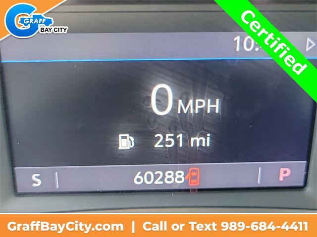 Photo of 2023 Summit White Chevrolet Traverse