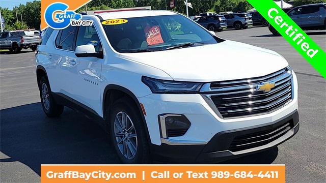Photo of 2023 Summit White Chevrolet Traverse