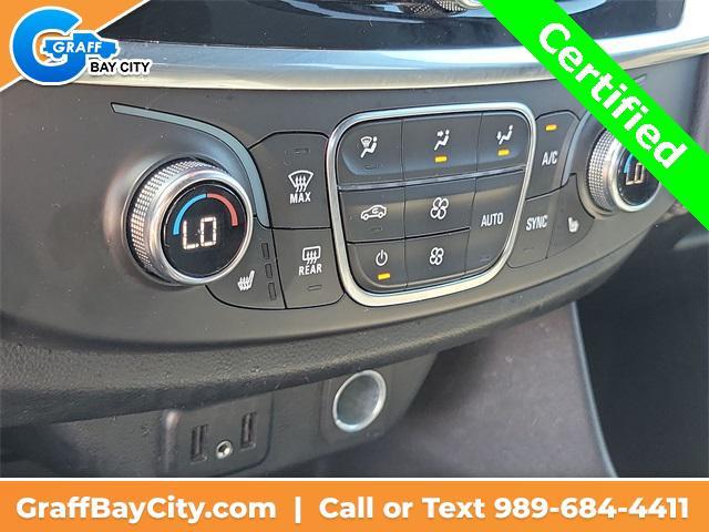 Photo of 2023 Summit White Chevrolet Traverse