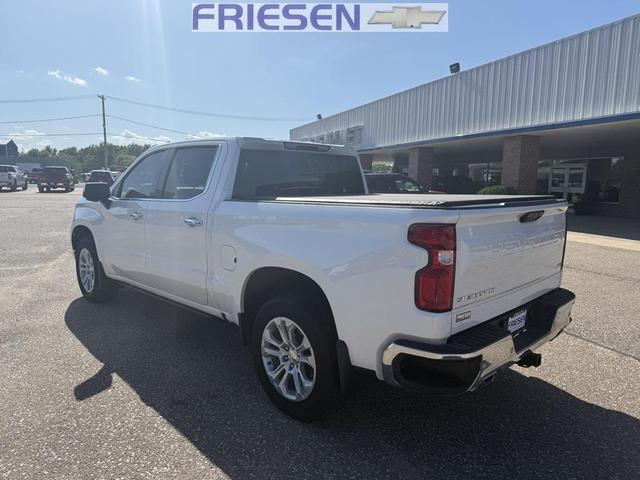 Photo of 2022 Iridescent Pearl Tricoat Chevrolet Silverado 1500
