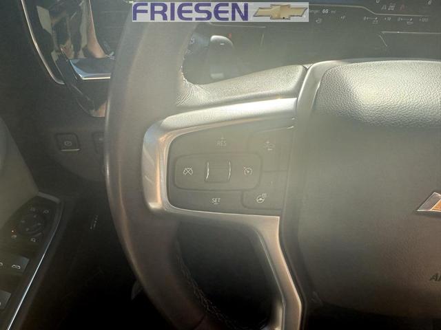 Photo of 2022 Iridescent Pearl Tricoat Chevrolet Silverado 1500