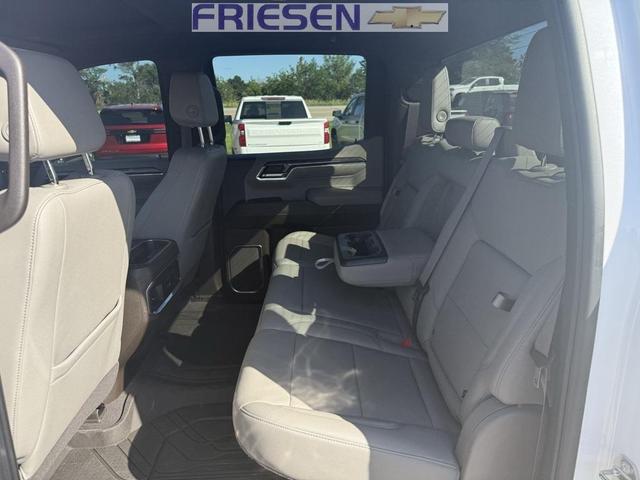 Photo of 2022 Iridescent Pearl Tricoat Chevrolet Silverado 1500