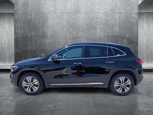 Photo of 2025 Night Black Mercedes-Benz GLA 250