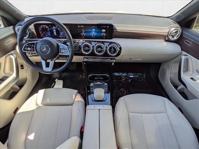 Photo of 2022 Polar White Mercedes-Benz CLA 250