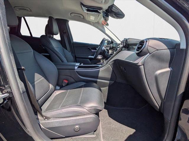 Photo of 2025 Obsidian Black Metallic Mercedes-Benz GLC 350e