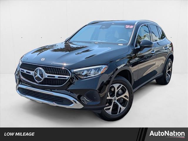 Photo of 2025 Obsidian Black Metallic Mercedes-Benz GLC 350e