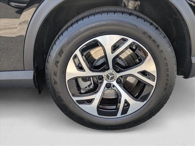 Photo of 2025 Obsidian Black Metallic Mercedes-Benz GLC 350e