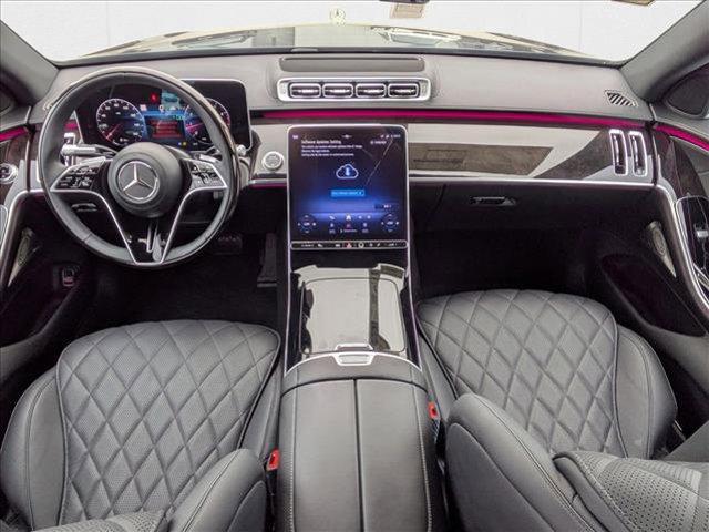 Photo of 2025 Nautical Blue Metallic Mercedes-Benz S-Class