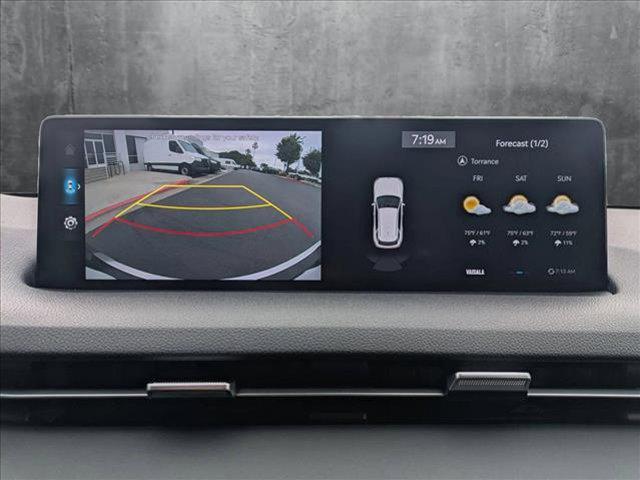 Photo of 2023 Vik Black Genesis GV70