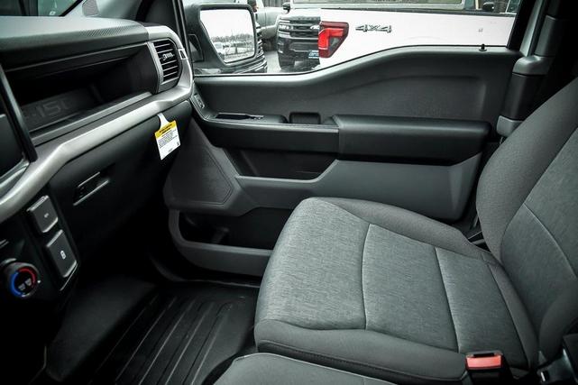 Photo of 2025 Oxford White Ford F-150